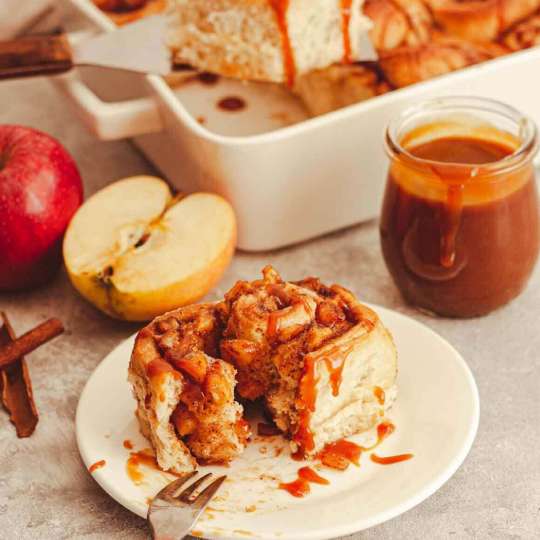 Apple Cinnamon Rolls
