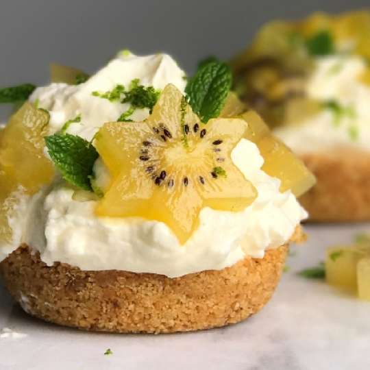 Mini Kiwi Cheesecakes